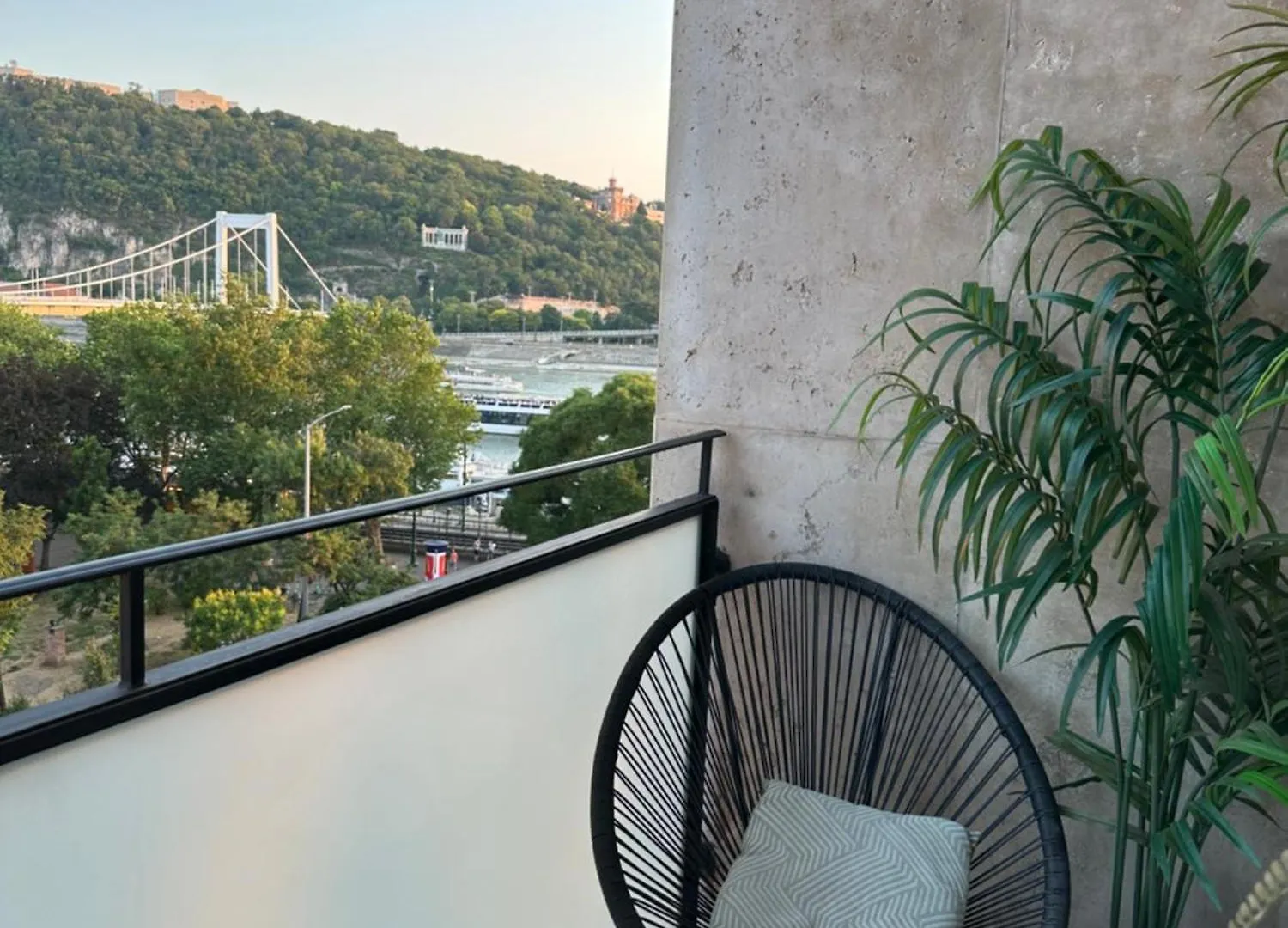 Lux Apartment Downtown Boedapest
